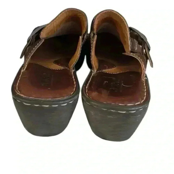 Born Leather Clogs Mules Wedges Womens Size 7/38 Buckle Detail Brown - Picture 3 of 9
